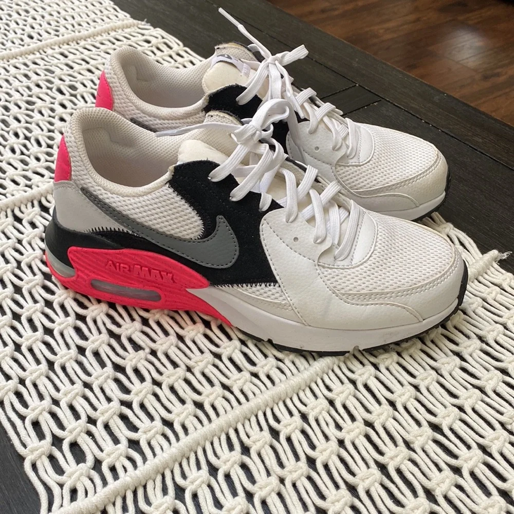 Nike Air Max, women’s, 7.5, used, worn a couple times, no box - Picture 2 of 7